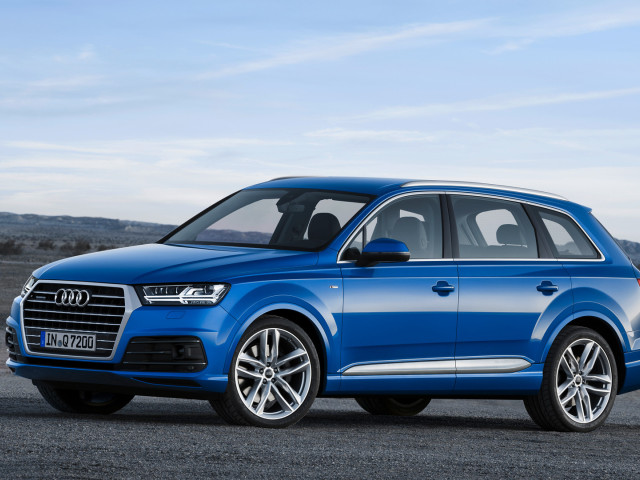 Audi Q7 фото