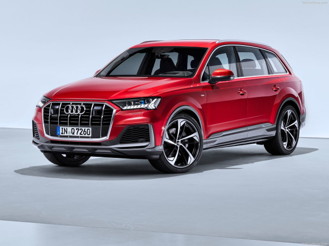 Audi Q7 фото