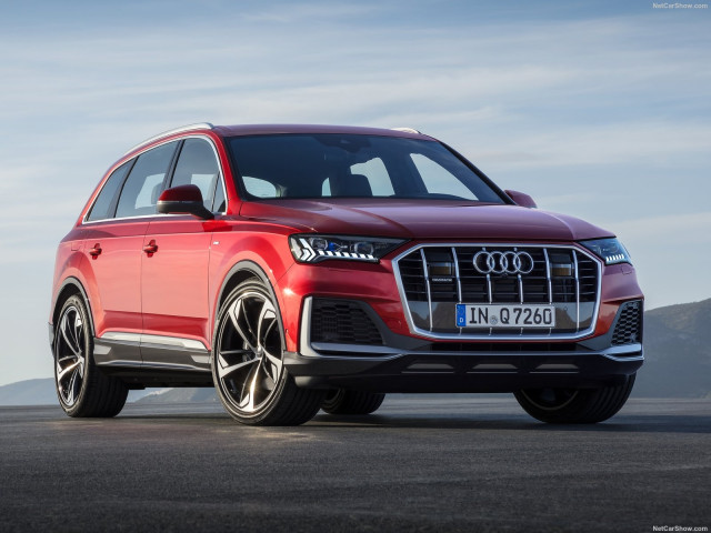 Audi Q7 фото