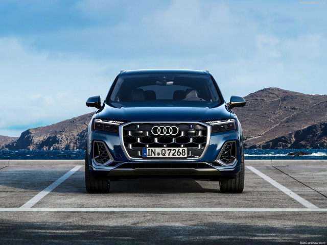 Audi Q7 фото