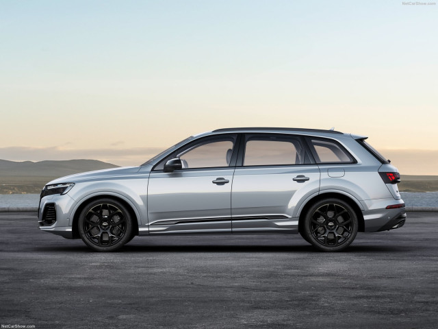 Audi Q7 фото