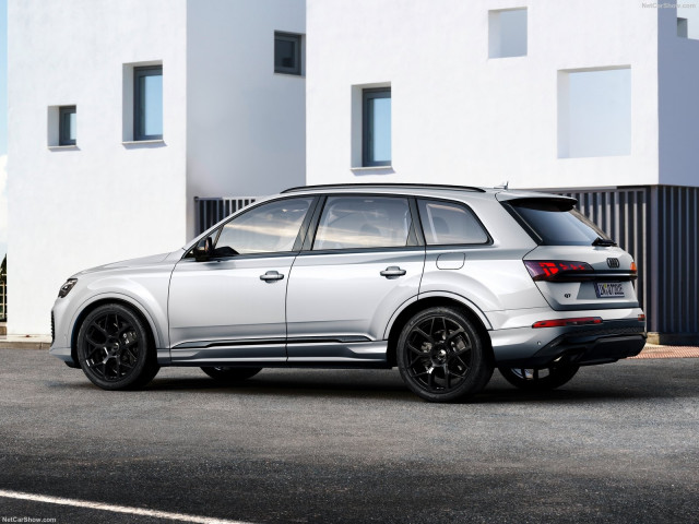 Audi Q7 фото