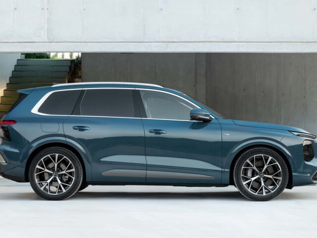 Audi Q7 фото