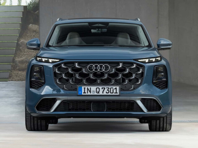 Audi Q7 фото
