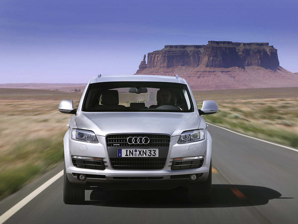 Audi Q7 фото 26943