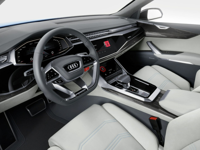 Audi Q8 фото