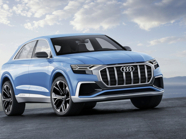 Audi Q8 фото