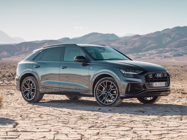 Audi Q8 фото