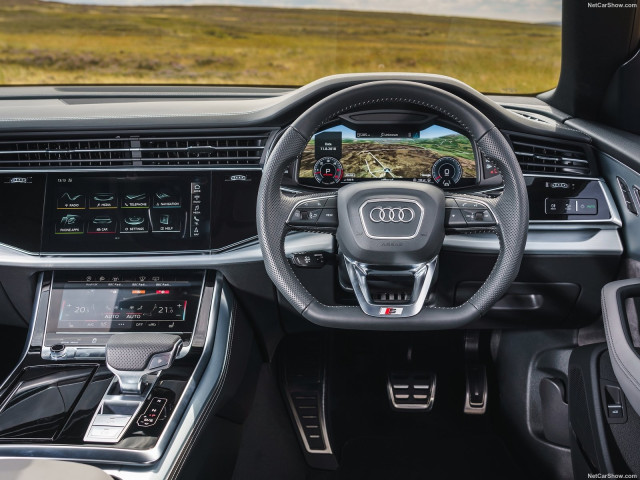 Audi Q8 фото