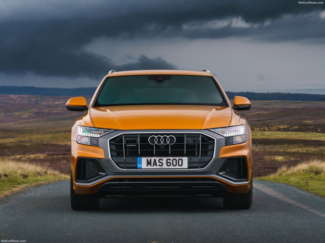 Audi Q8 фото