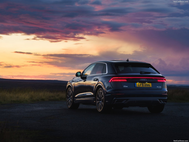 Audi Q8 фото