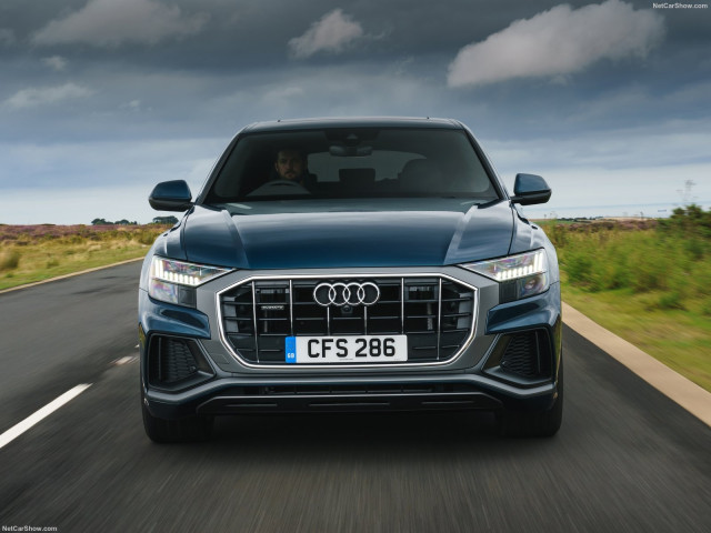 Audi Q8 фото