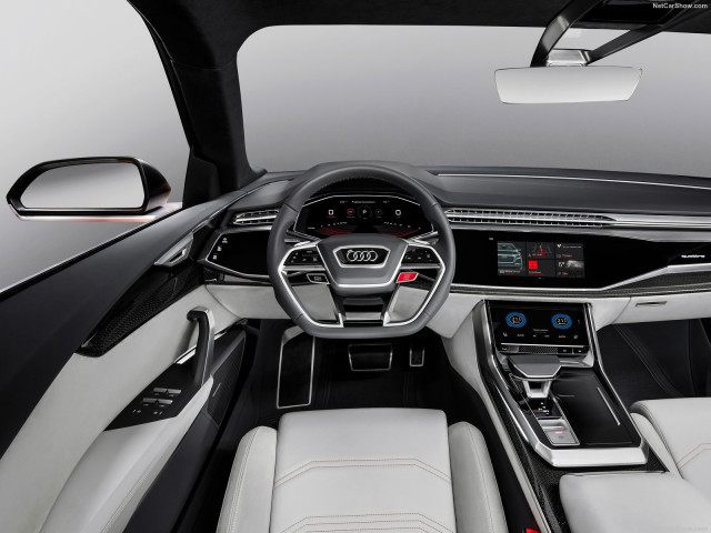 Audi Q8 фото