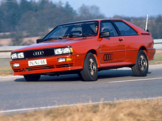 Audi Quattro фото