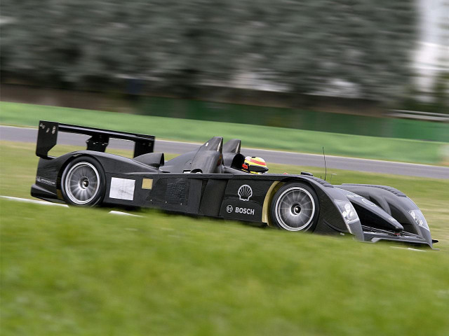 Audi R10 фото