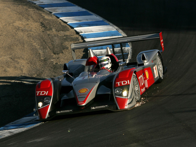 Audi R10 фото