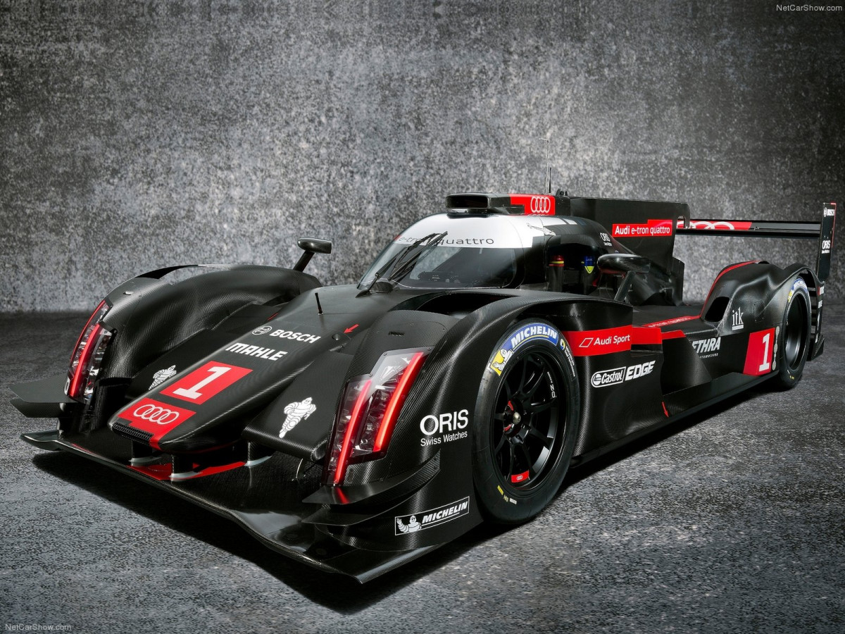 Audi R18 e-tron quattro LMP1 Racecar фото 110936