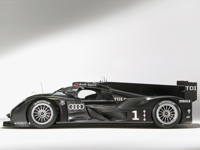 Audi R18 фото