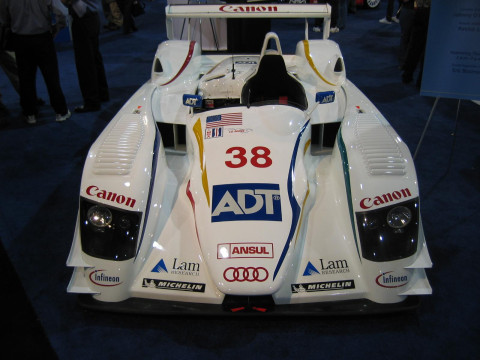 Audi R8 (LMP1) фото