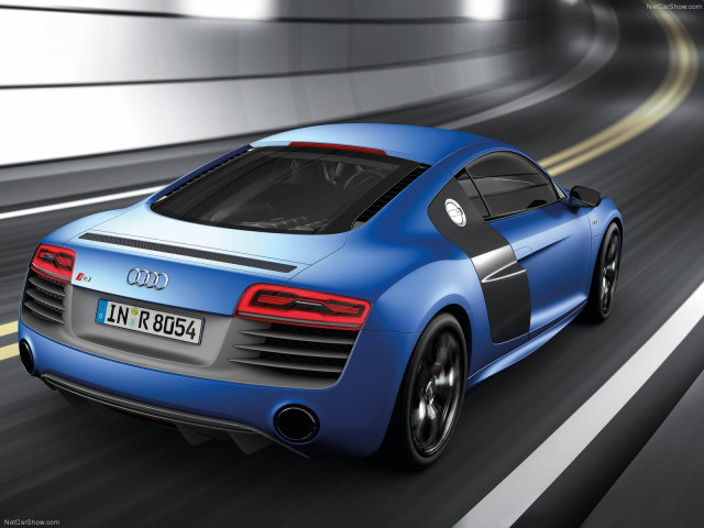 Audi R8 V10 фото