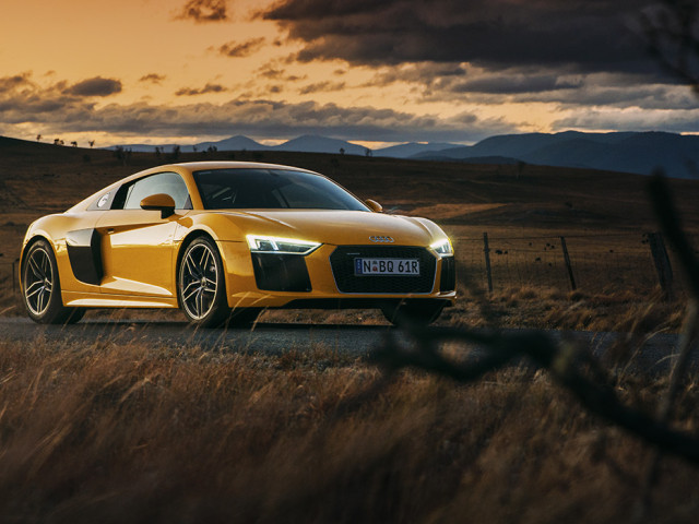 Audi R8 V10 фото