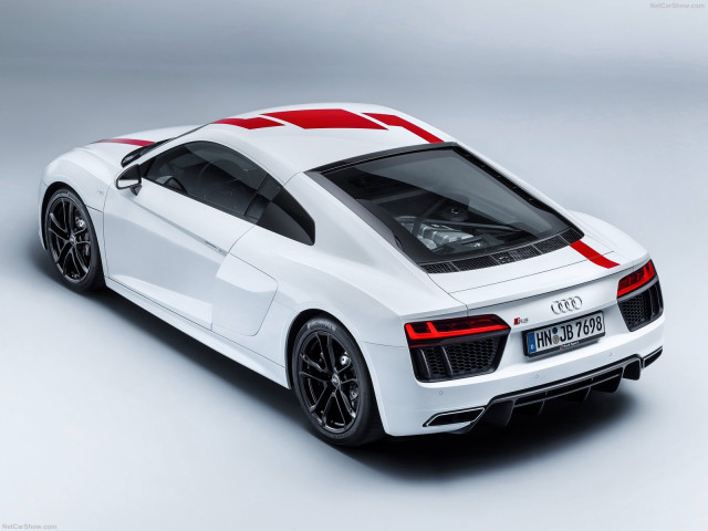 Audi R8 V10 фото