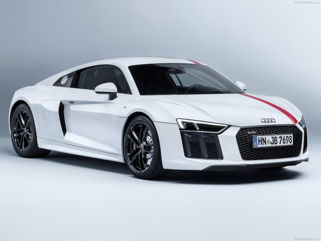 Audi R8 V10 фото