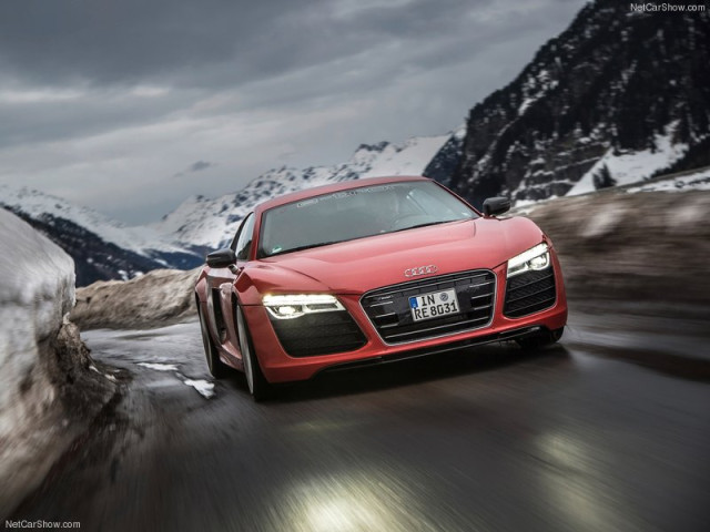 Audi R8 фото