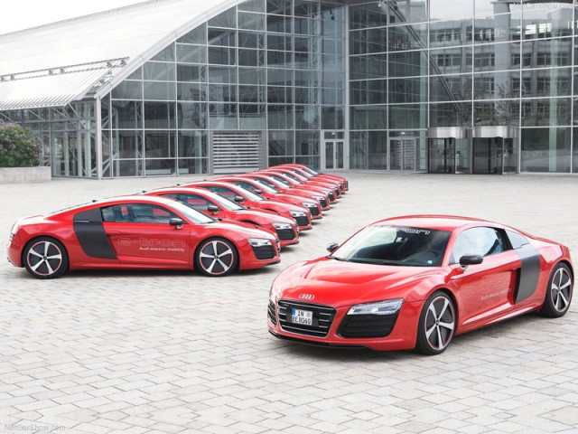 Audi R8 фото