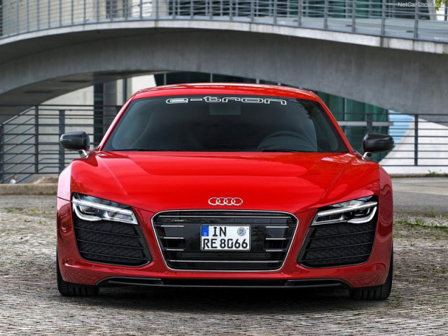 Audi R8 фото