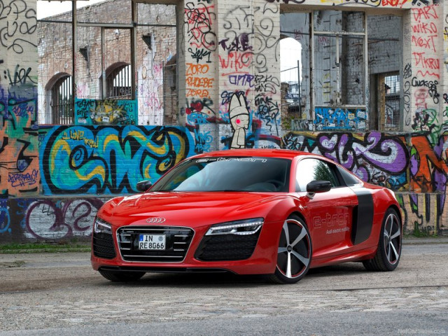 Audi R8 фото