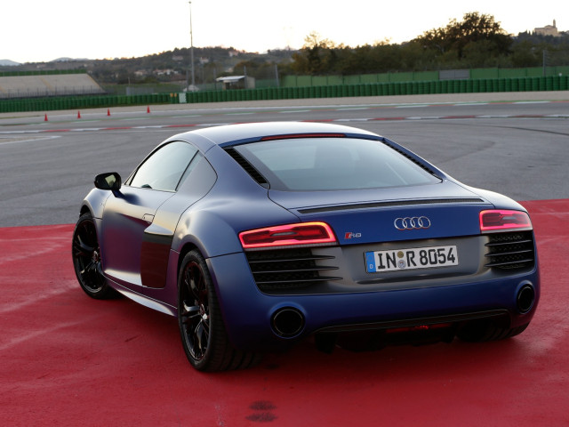 Audi R8 фото