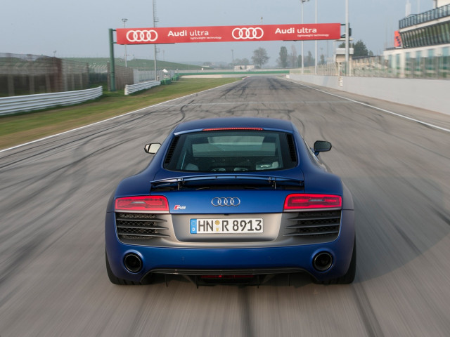 Audi R8 фото