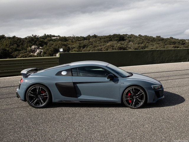 Audi R8 фото