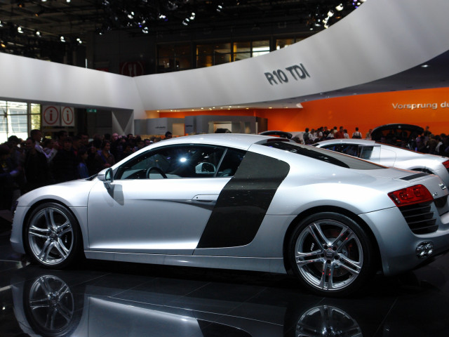 Audi R8 фото