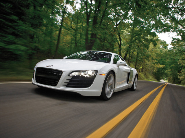 Audi R8 фото