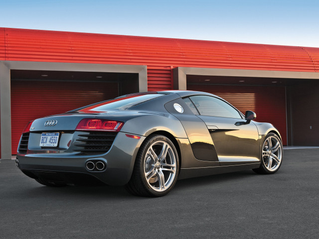 Audi R8 фото