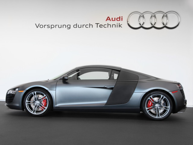 Audi R8 фото