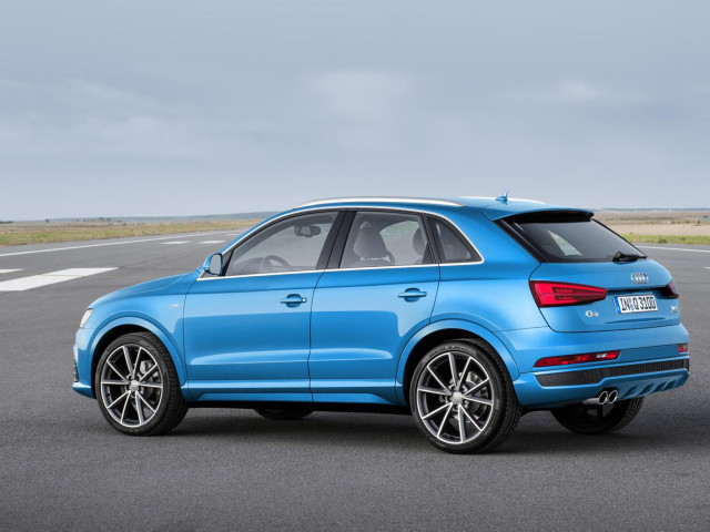 Audi RS Q3 фото