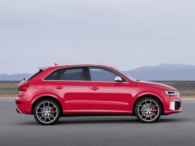 Audi RS Q3 фото