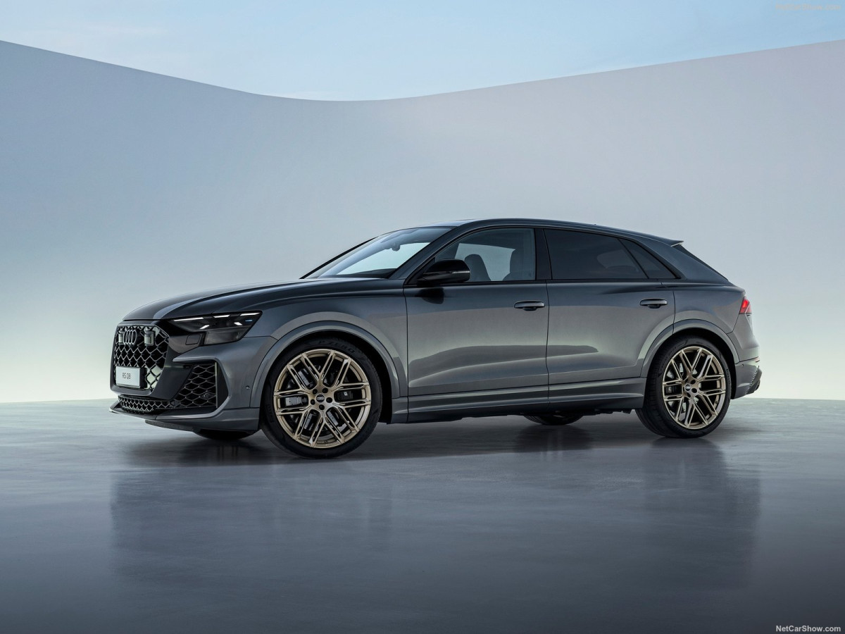 Audi RS Q8 фото 212470