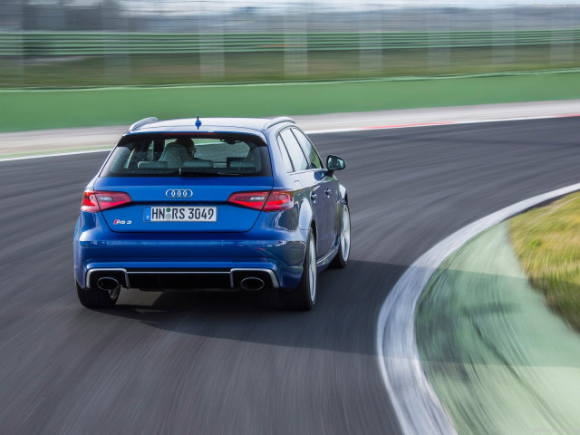 Audi RS3 Sportback фото