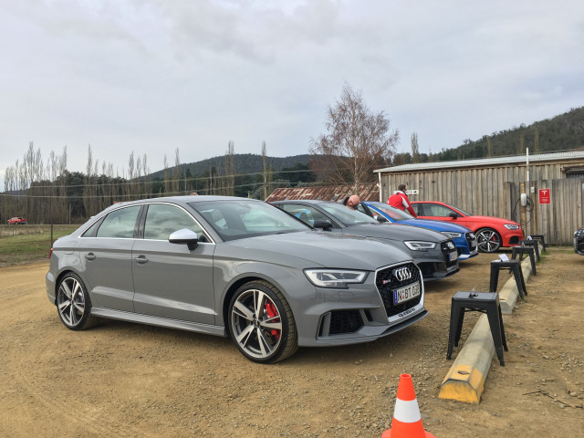 Audi RS3 фото