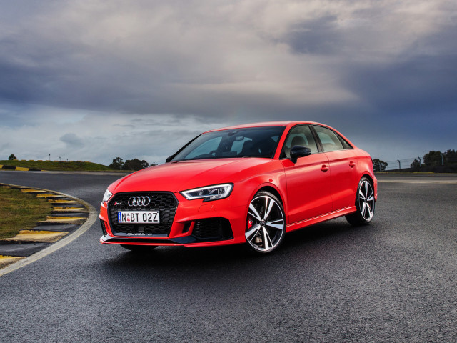 Audi RS3 фото