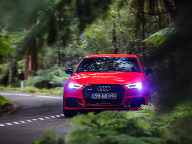 Audi RS3 фото