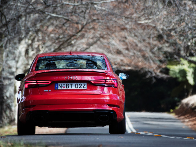 Audi RS3 фото