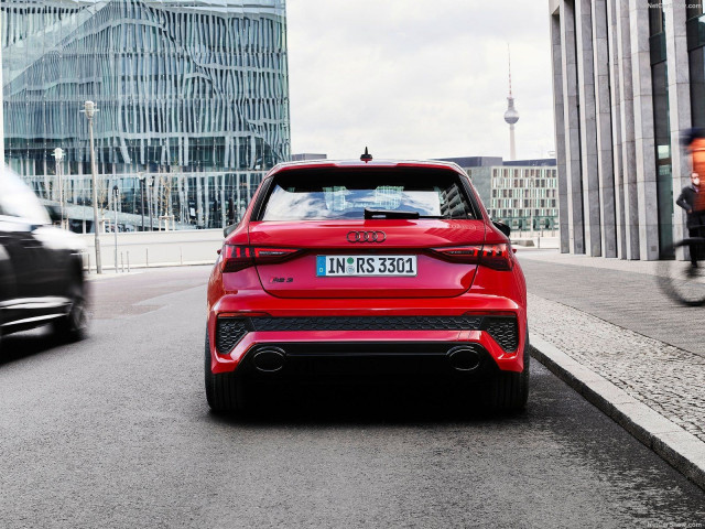 Audi RS3 фото