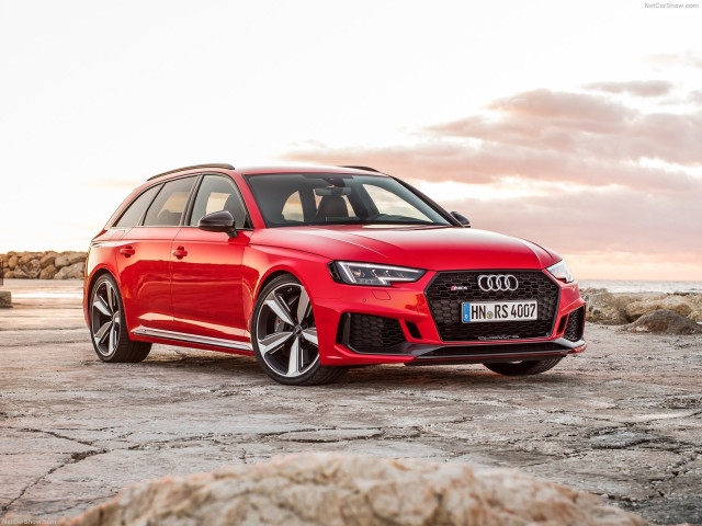 Audi RS4 Avant фото