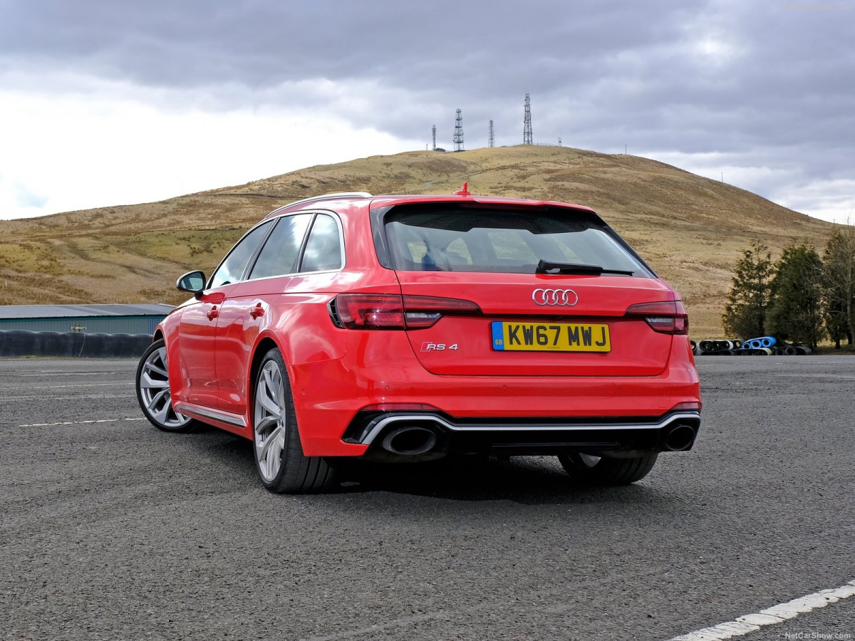 Audi RS4 Avant фото 198319