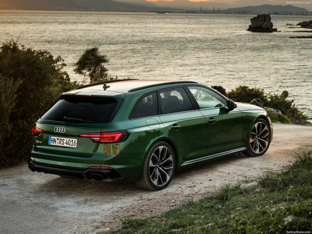 Audi RS4 Avant фото